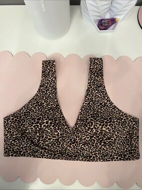 NWT VS leopard bralette size xl